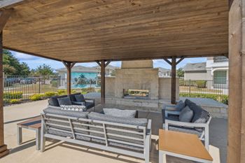 Outdoor fireplace lounge
